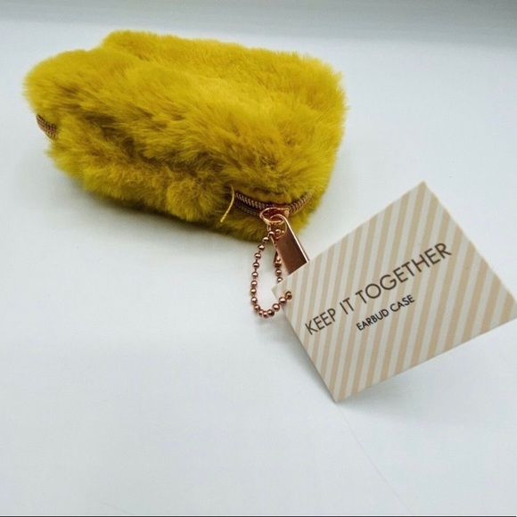MyTagalongs x Anthropologie Yellow Fuzzy Airpods Case NWT - Picture 3 of 3
